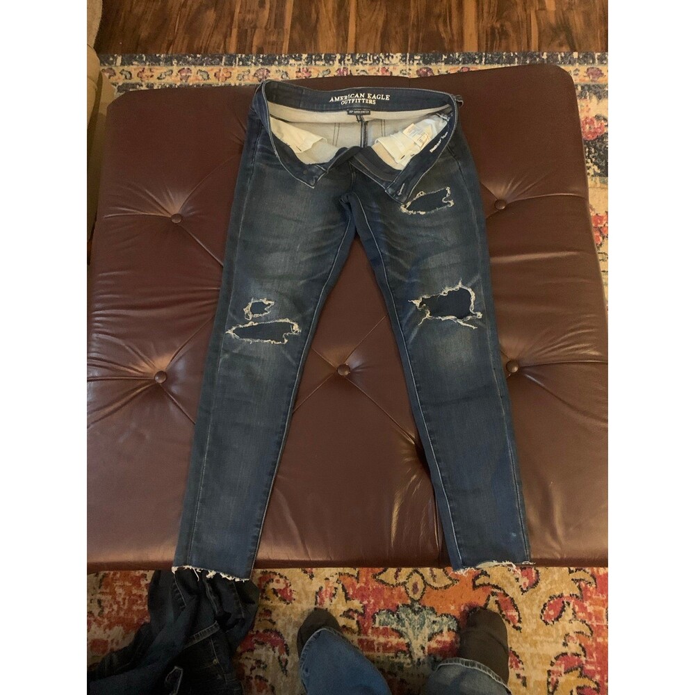 American Eagle Outfitters 360 Super Stretch High‑Rise Crop Jeans  Size 4.